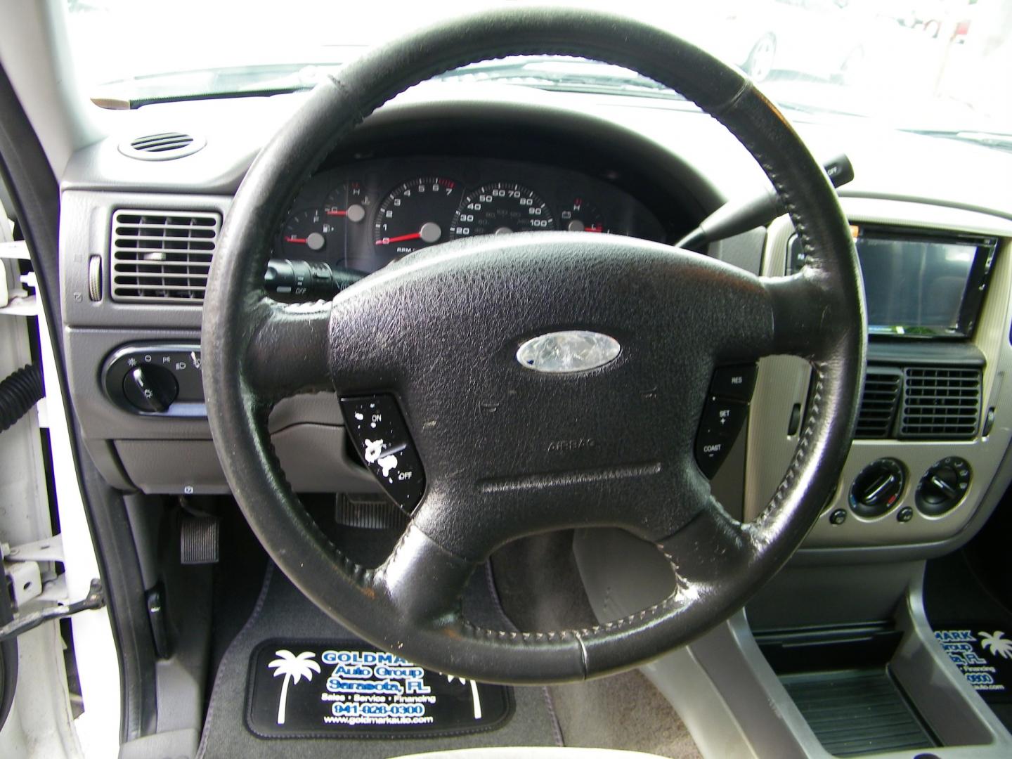 2005 White /Gray Ford Explorer XLT Sport 4.6L 4WD (1FMDU73W75U) with an 4.6L V8 SOHC 16V engine, 5-Speed Automatic Overdrive transmission, located at 4000 Bee Ridge Road, Sarasota, FL, 34233, (941) 926-0300, 27.298664, -82.489151 - Photo#17