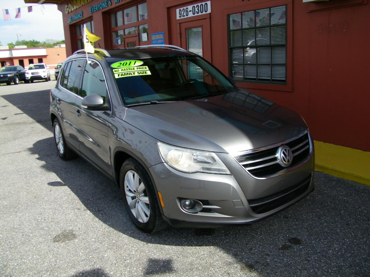 2011 Gray /Black Volkswagen Tiguan S (WVGAV7AX8BW) with an 2.0L L4 DOHC 16V TURBO engine, Automatic transmission, located at 4000 Bee Ridge Road, Sarasota, FL, 34233, (941) 926-0300, 27.298664, -82.489151 - Photo#8