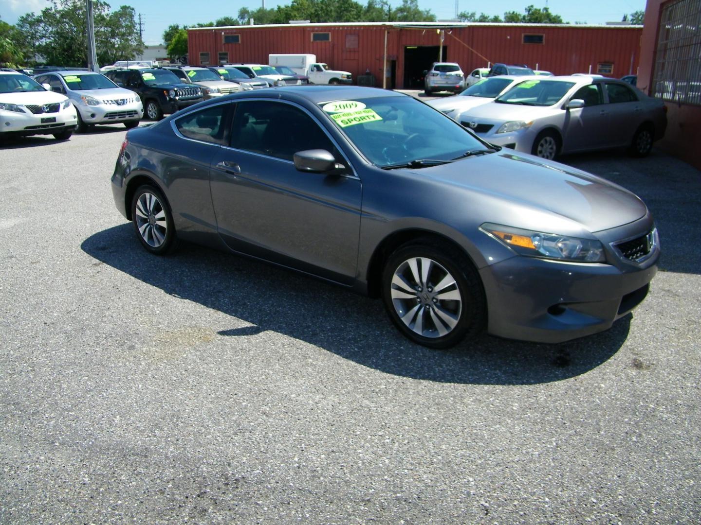 2009 Grey /Black Honda Accord EX-L Coupe AT (1HGCS12829A) with an 2.4L L4 DOHC 16V engine, 6-Speed Automatic transmission, located at 4000 Bee Ridge Road, Sarasota, FL, 34233, (941) 926-0300, 27.298664, -82.489151 - Photo#7