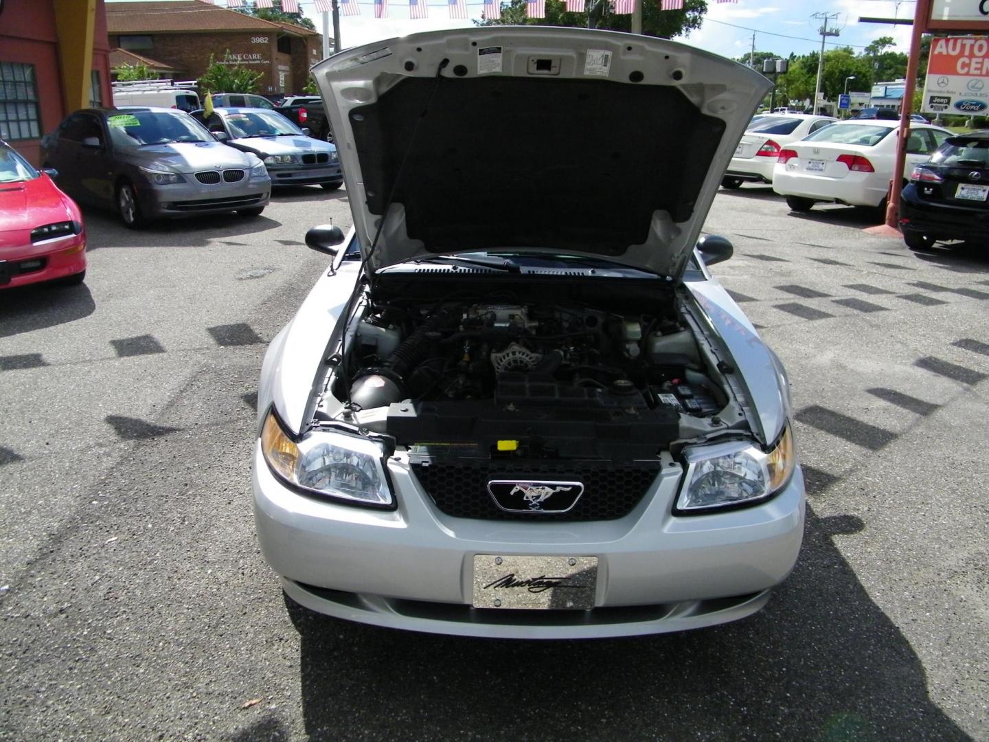 2000 Ford Mustang GT Coupe (1FAFP42X4YF) with an 4.6L V8 SOHC 16V engine, located at 4000 Bee Ridge Road, Sarasota, FL, 34233, (941) 926-0300, 27.298664, -82.489151 - Photo#8