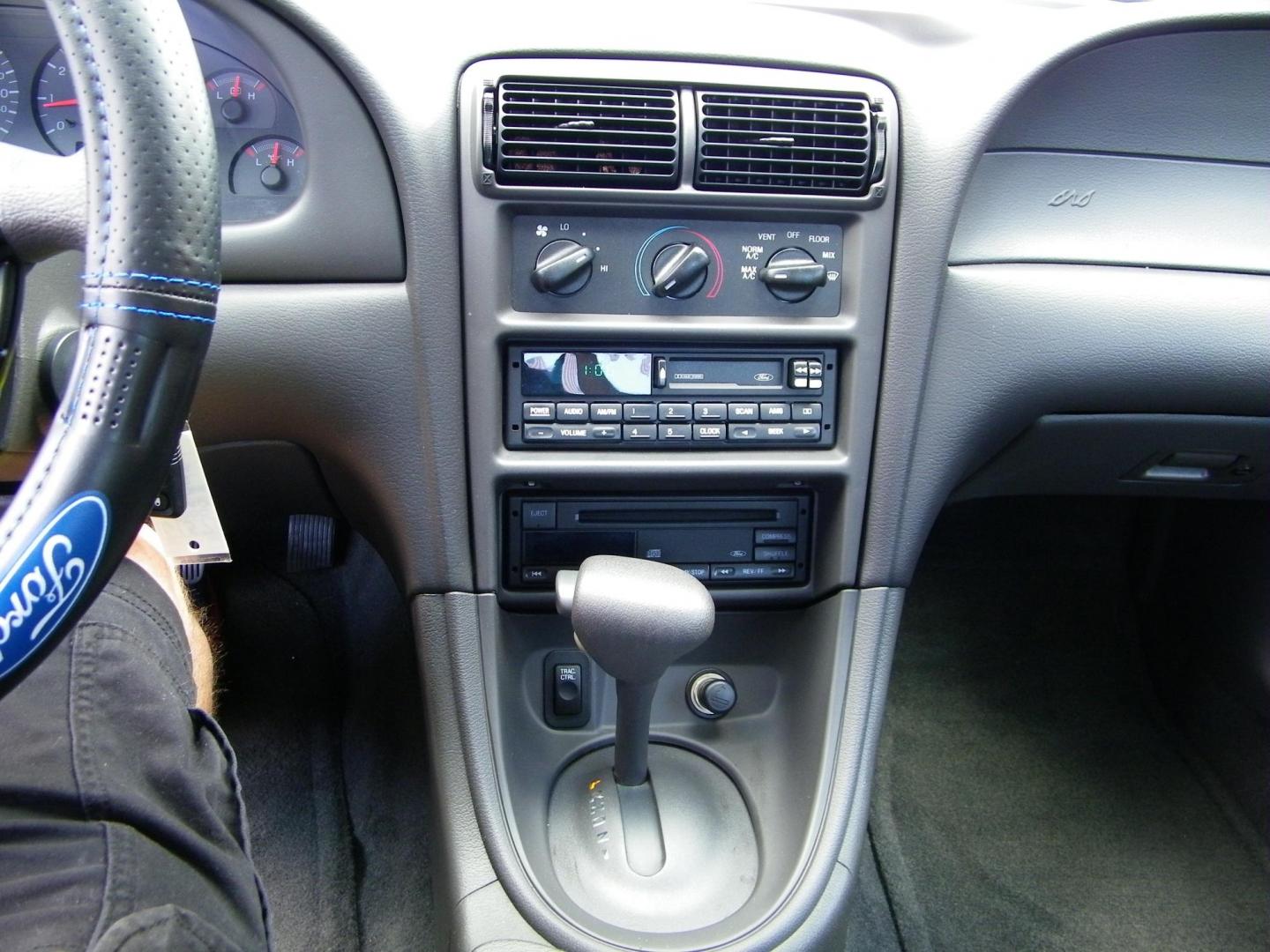 2000 Ford Mustang GT Coupe (1FAFP42X4YF) with an 4.6L V8 SOHC 16V engine, located at 4000 Bee Ridge Road, Sarasota, FL, 34233, (941) 926-0300, 27.298664, -82.489151 - Photo#24