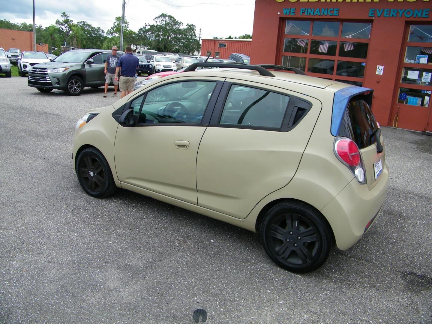 2014 Chevrolet Spark LS Manual (KL8CA6S91EC) with an 1.2L L4 16V DOHC engine, 5-Speed Manual transmission, located at 4000 Bee Ridge Road, Sarasota, FL, 34233, (941) 926-0300, 27.298664, -82.489151 - Photo#3