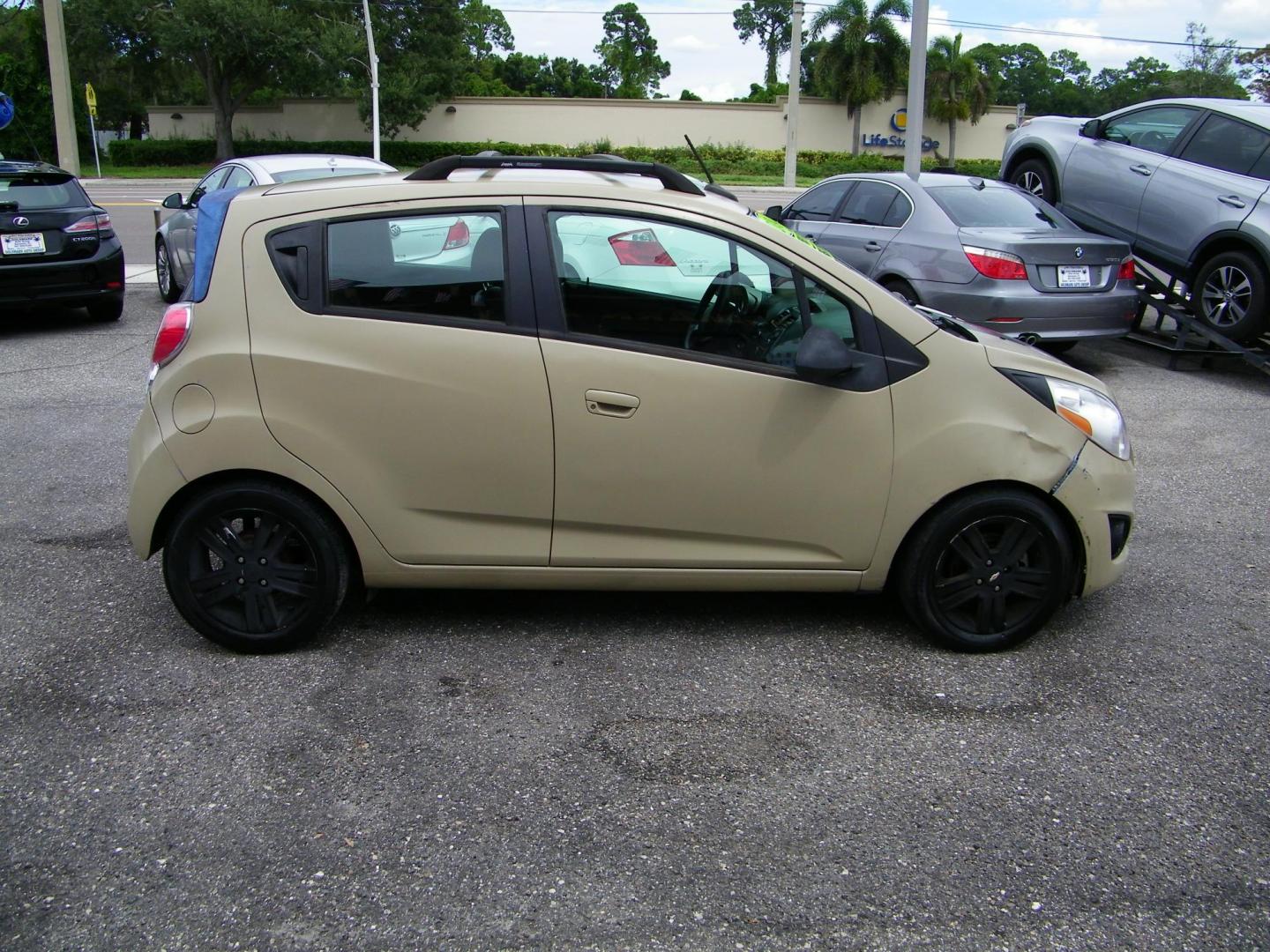 2014 Chevrolet Spark LS Manual (KL8CA6S91EC) with an 1.2L L4 16V DOHC engine, 5-Speed Manual transmission, located at 4000 Bee Ridge Road, Sarasota, FL, 34233, (941) 926-0300, 27.298664, -82.489151 - Photo#6