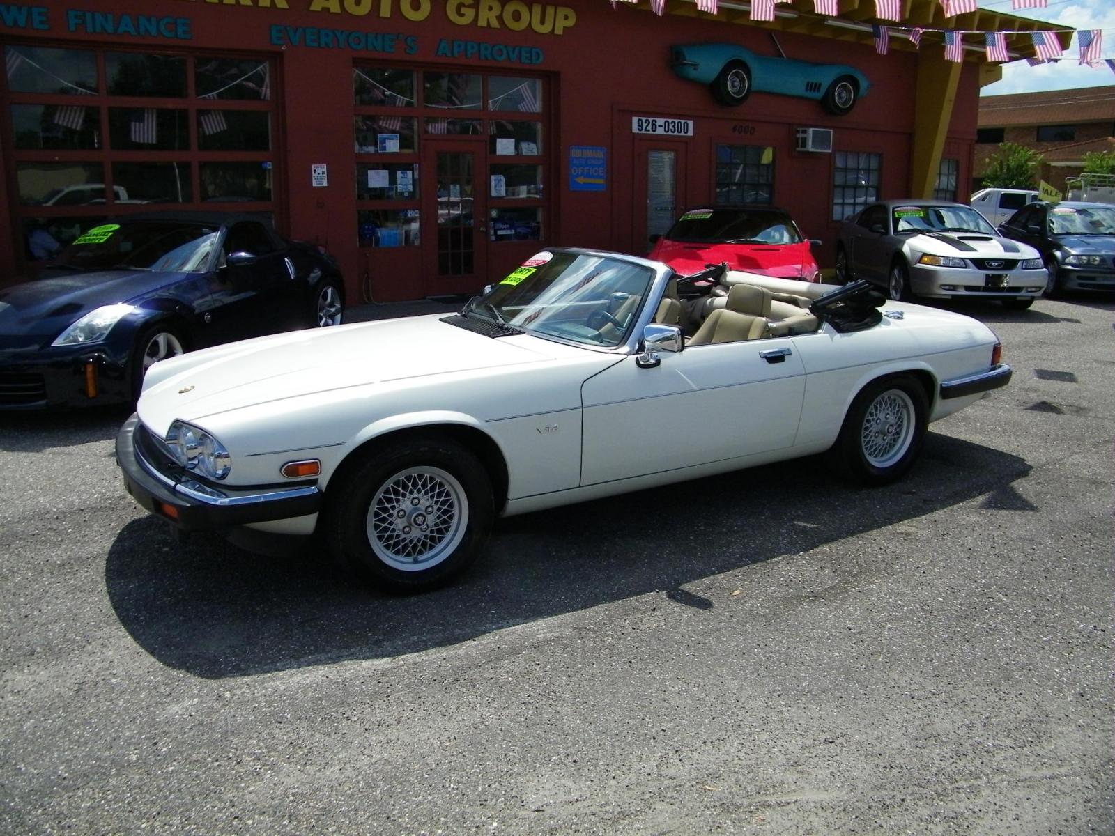 1990 White Jaguar XJS Convertible (SAJTW4843LC) with an 5.3L V12 SOHC 24V engine, 3-Speed Automatic transmission, located at 4000 Bee Ridge Road, Sarasota, FL, 34233, (941) 926-0300, 27.298664, -82.489151 - Photo #0