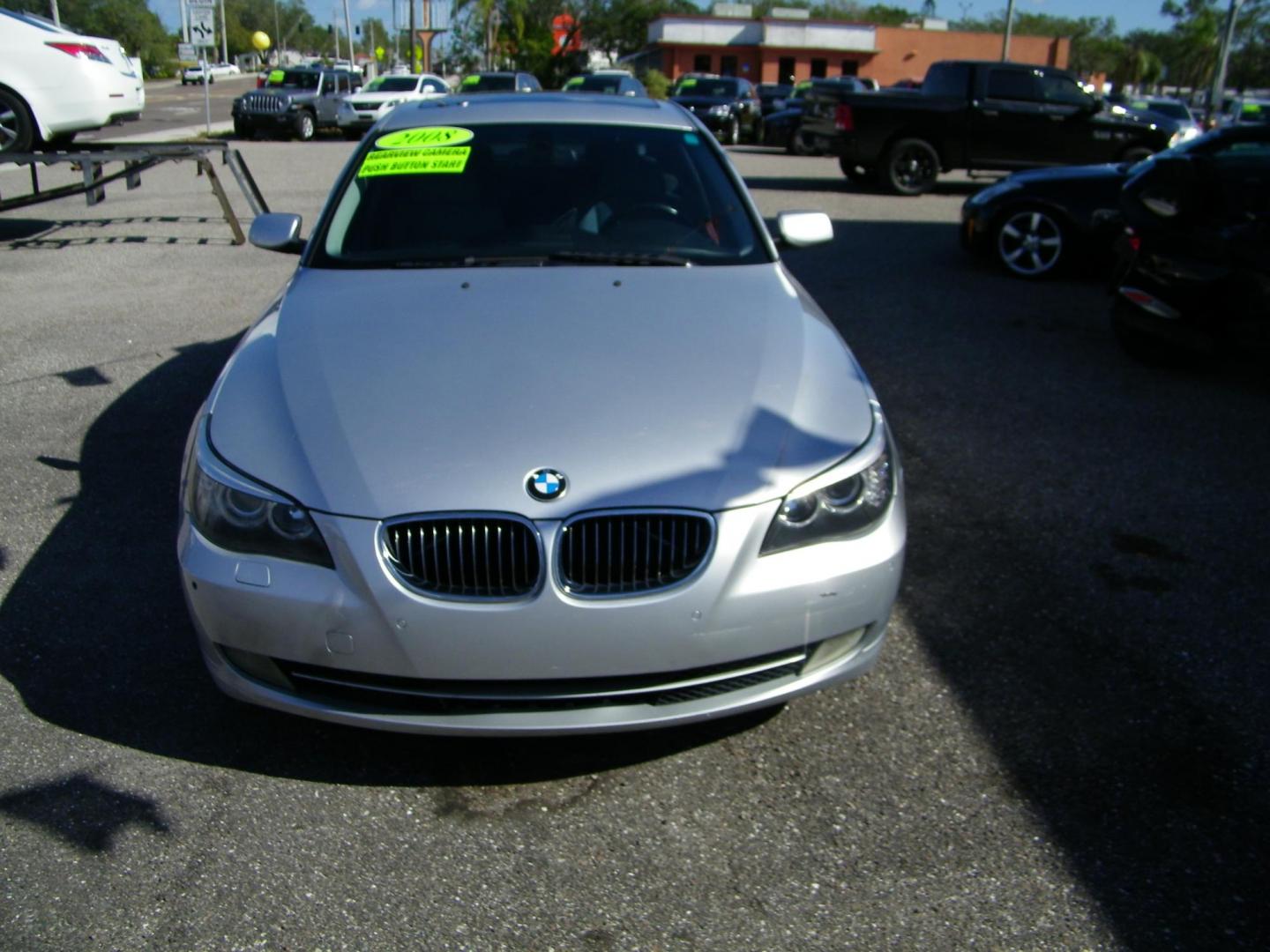 2008 BMW 5-Series 528i (WBANU53578C) with an 3.0L L6 DOHC 24V engine, located at 4000 Bee Ridge Road, Sarasota, FL, 34233, (941) 926-0300, 27.298664, -82.489151 - Photo#2