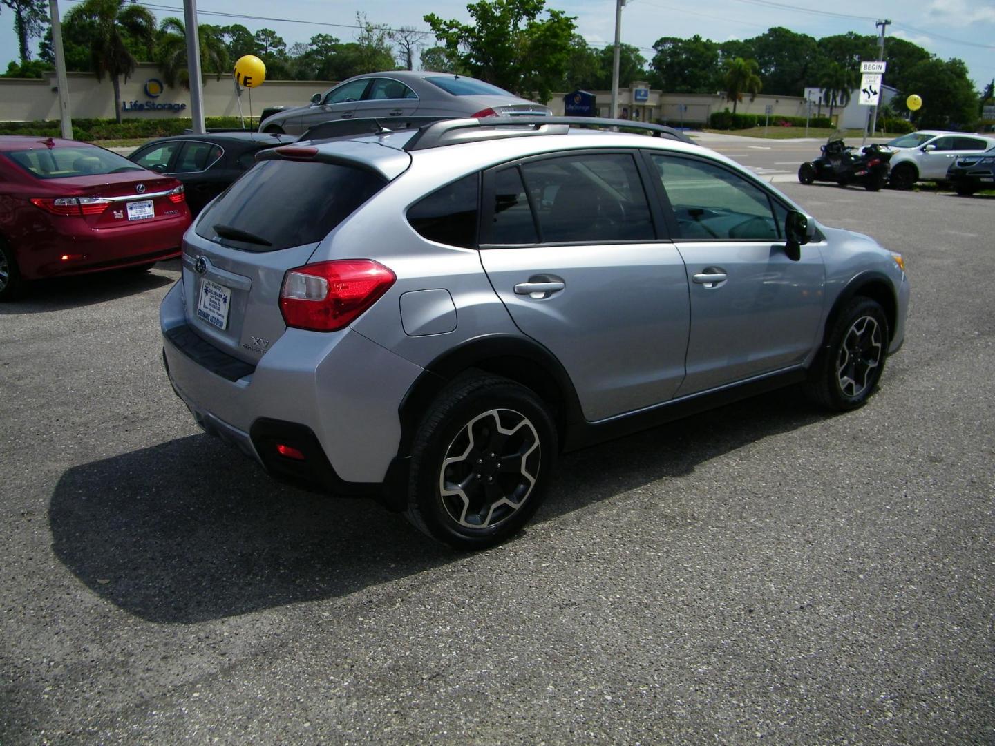 2013 Silver /Black Subaru XV Crosstrek 2.0 Premium (JF2GPAVC6D2) with an 2.0L L4 DOHC 16V engine, Continuously Variable Transmission transmission, located at 4000 Bee Ridge Road, Sarasota, FL, 34233, (941) 926-0300, 27.298664, -82.489151 - Photo#5