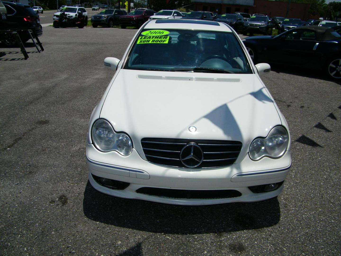 2006 White /Beige/Tan Mercedes-Benz C-Class C230 Sport Sedan (WDBRF52H26A) with an 2.5L V6 DOHC 24V engine, Automatic transmission, located at 4000 Bee Ridge Road, Sarasota, FL, 34233, (941) 926-0300, 27.298664, -82.489151 - Photo#1