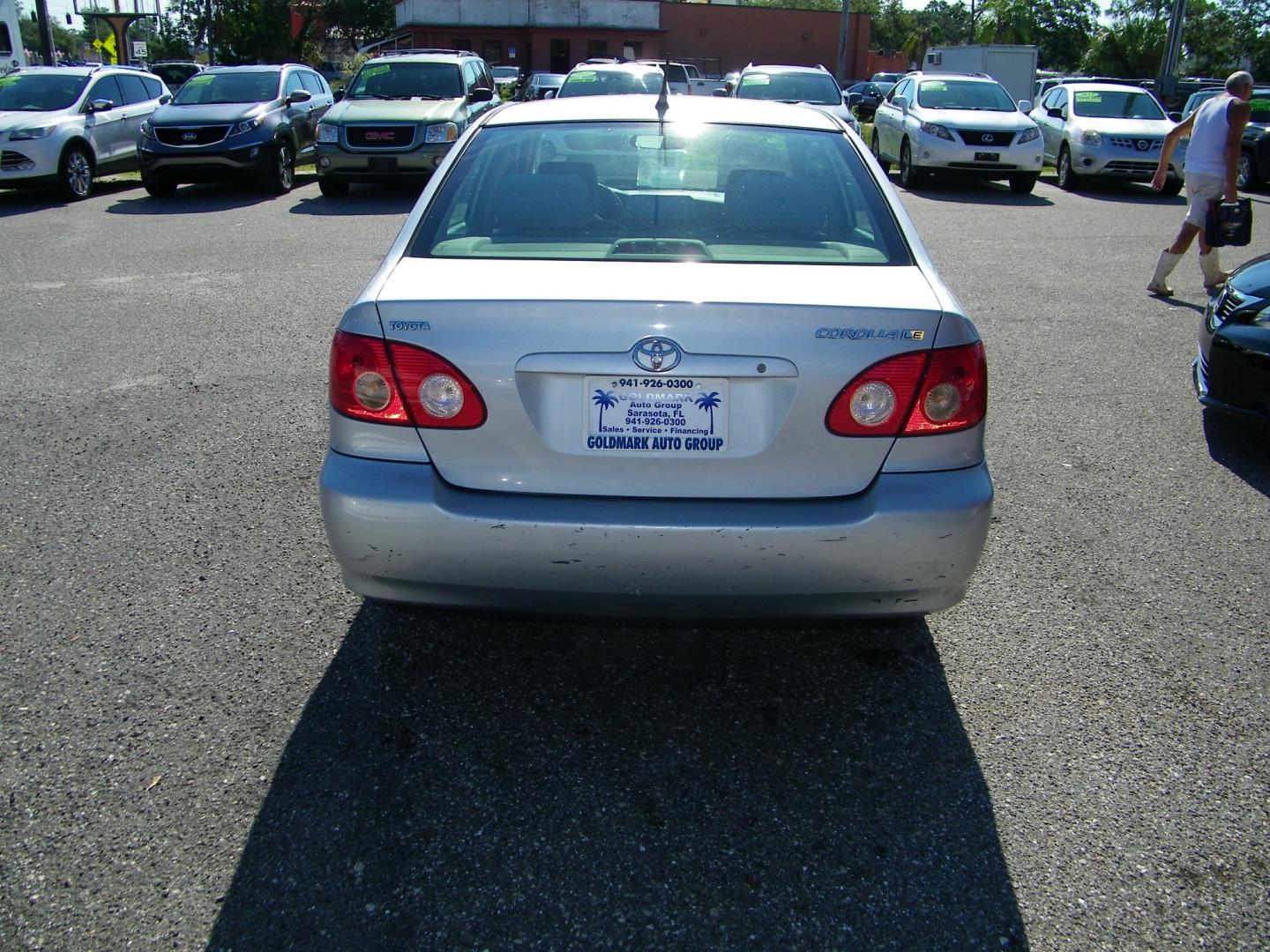 2005 /GRAY Toyota Corolla CE (2T1BR32E75C) with an 1.8L L4 DOHC 16V engine, Automatic transmission, located at 4000 Bee Ridge Road, Sarasota, FL, 34233, (941) 926-0300, 27.298664, -82.489151 - Photo#4