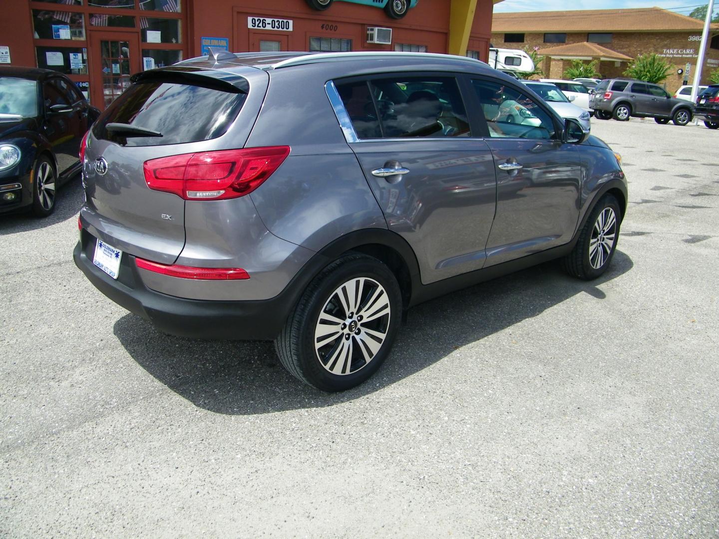 2015 Brown /Beige Kia Sportage EX FWD (KNDPC3AC6F7) with an 2.4L V6 DOHC 24V engine, 6-Speed Automatic transmission, located at 4000 Bee Ridge Road, Sarasota, FL, 34233, (941) 926-0300, 27.298664, -82.489151 - Photo#25