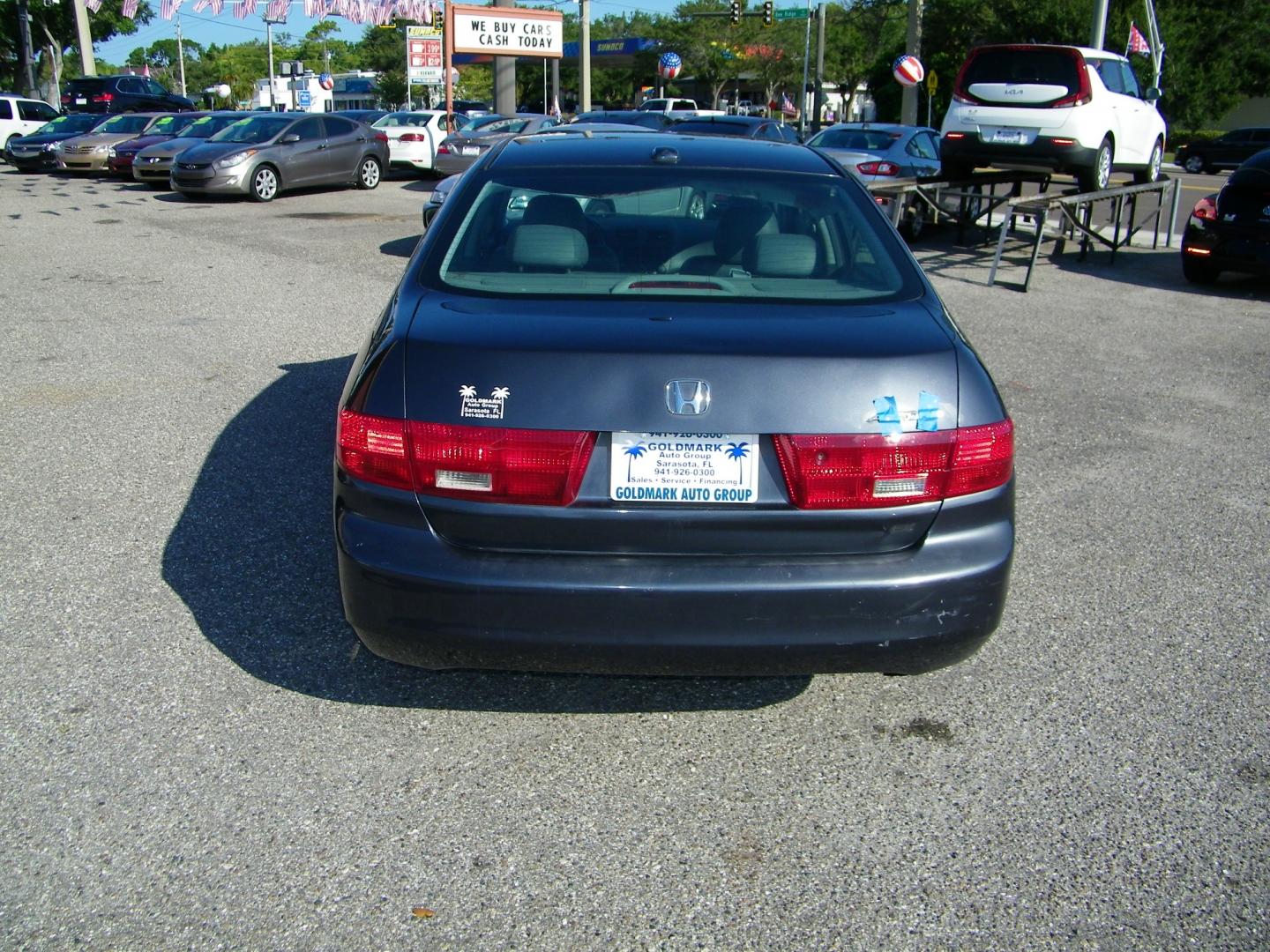 2005 Gray /Gray Honda Accord EX-L Sedan AT with XM Radio (1HGCM568X5A) with an 2.4L L4 DOHC 16V engine, 5-Speed Automatic Overdrive transmission, located at 4000 Bee Ridge Road, Sarasota, FL, 34233, (941) 926-0300, 27.298664, -82.489151 - Photo#4