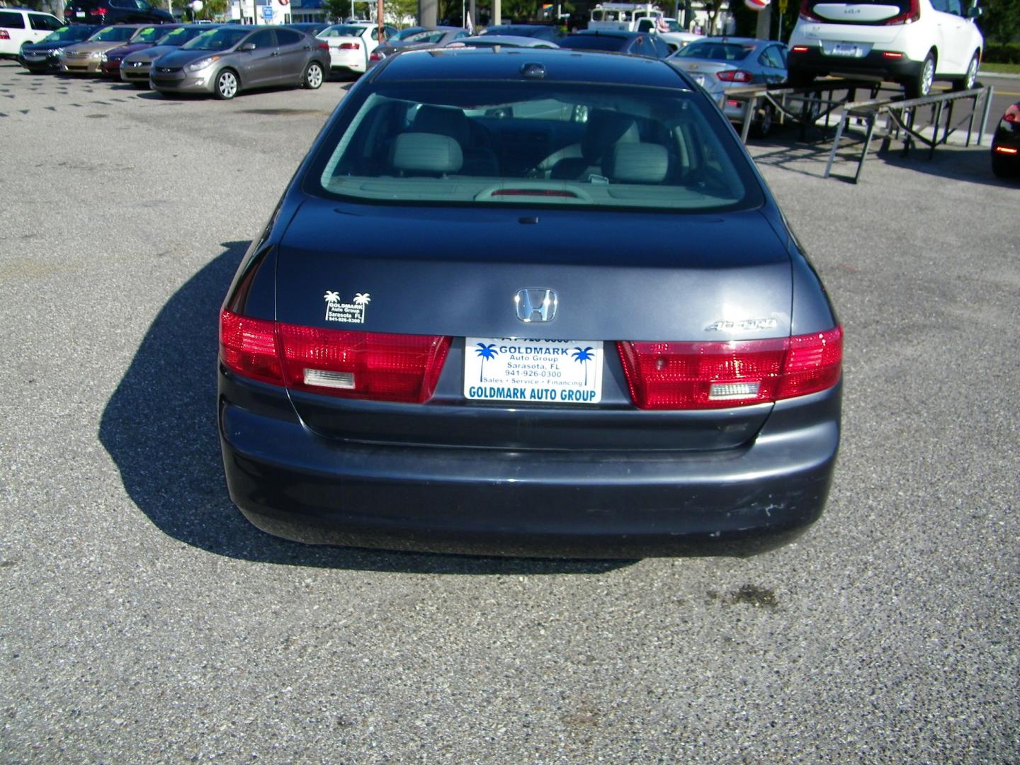 2005 Gray /Gray Honda Accord EX-L Sedan AT with XM Radio (1HGCM568X5A) with an 2.4L L4 DOHC 16V engine, 5-Speed Automatic Overdrive transmission, located at 4000 Bee Ridge Road, Sarasota, FL, 34233, (941) 926-0300, 27.298664, -82.489151 - Photo#7