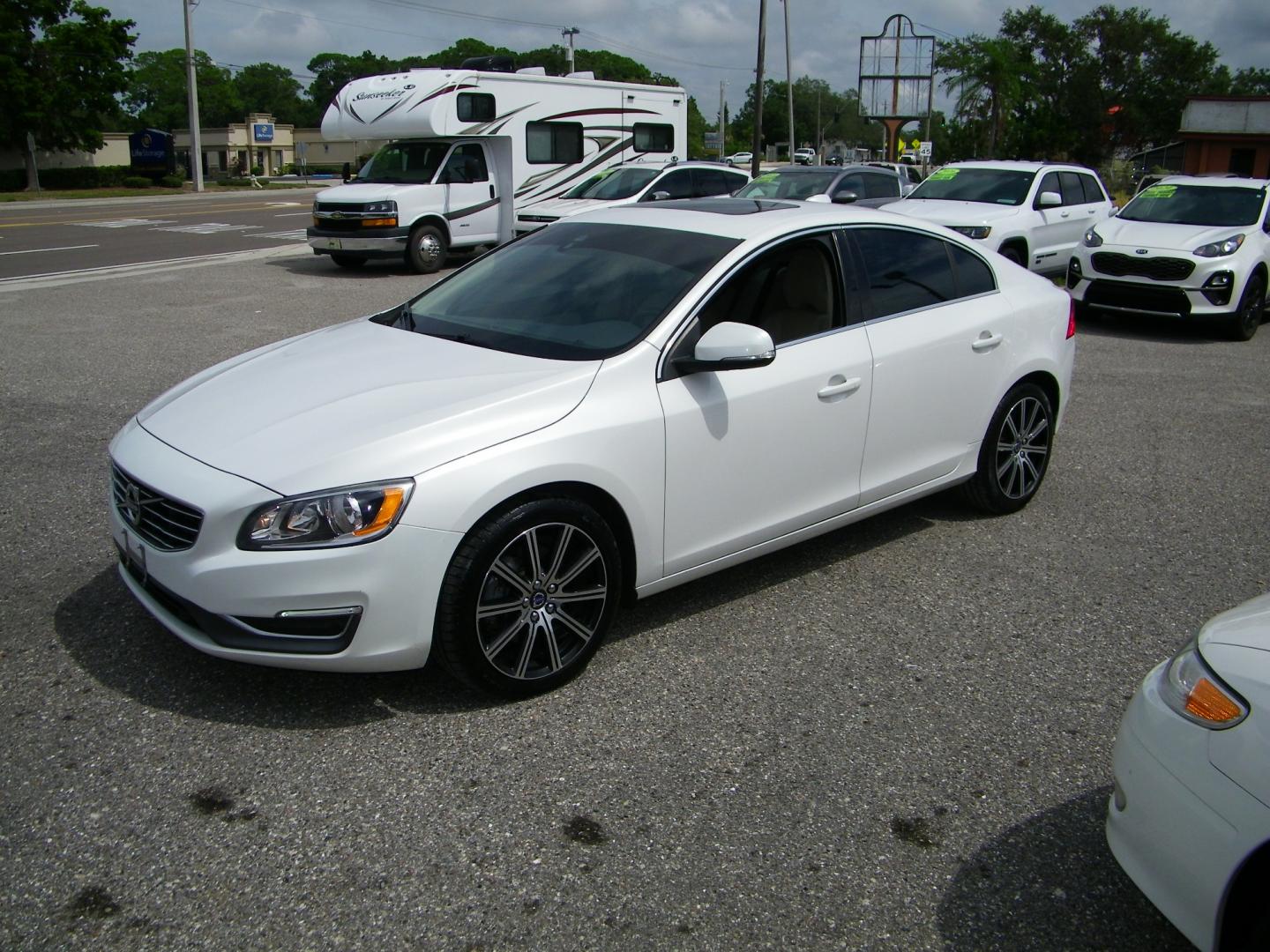 2017 /Black Volvo S60 T5 Inscription AWD (LYV402TK8HB) with an 2.0L L4 DOHC 16V engine, 8A transmission, located at 4000 Bee Ridge Road, Sarasota, FL, 34233, (941) 926-0300, 27.298664, -82.489151 - Photo#0