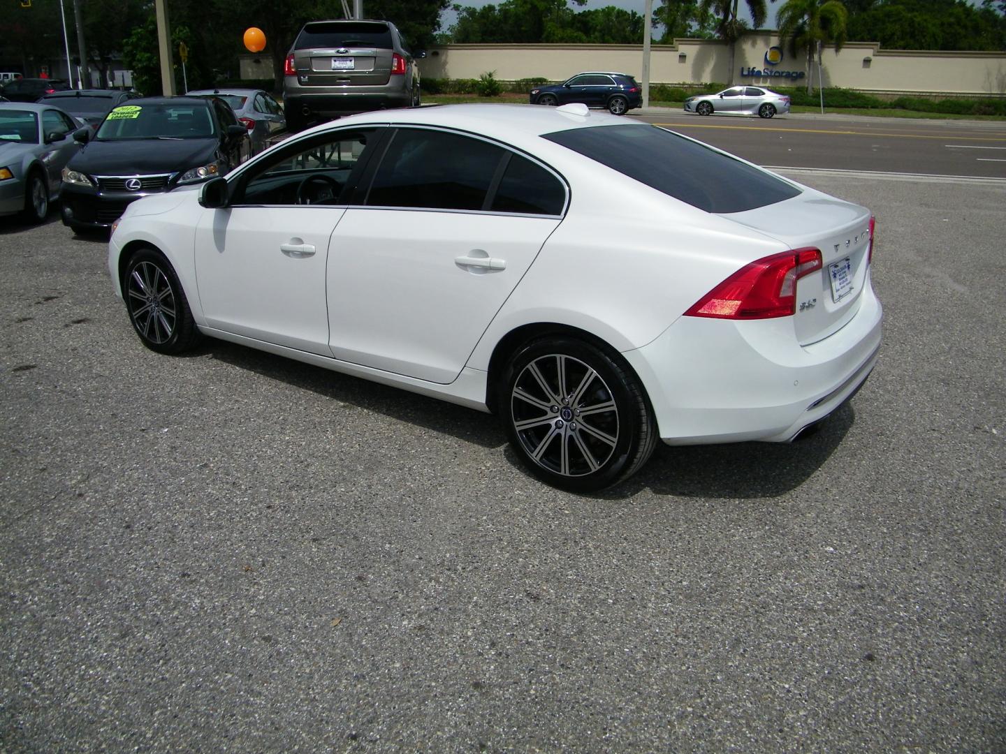 2017 /Black Volvo S60 T5 Inscription AWD (LYV402TK8HB) with an 2.0L L4 DOHC 16V engine, 8A transmission, located at 4000 Bee Ridge Road, Sarasota, FL, 34233, (941) 926-0300, 27.298664, -82.489151 - Photo#3