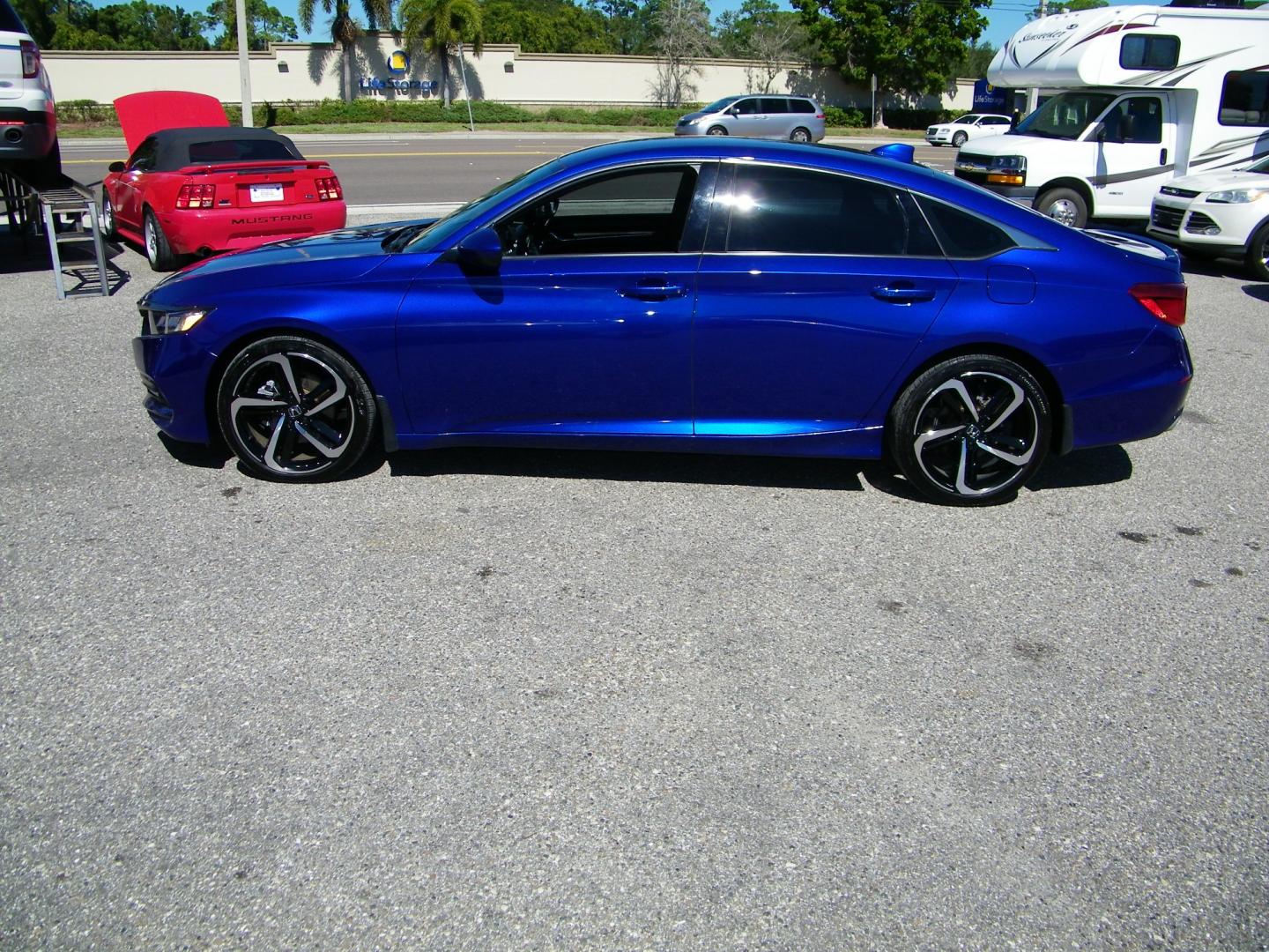 2020 Blue /Black Honda Accord Sport CVT (1HGCV1F39LA) with an 1.5L L4 DOHC 16V TURBO engine, CVT transmission, located at 4000 Bee Ridge Road, Sarasota, FL, 34233, (941) 926-0300, 27.298664, -82.489151 - Photo#2