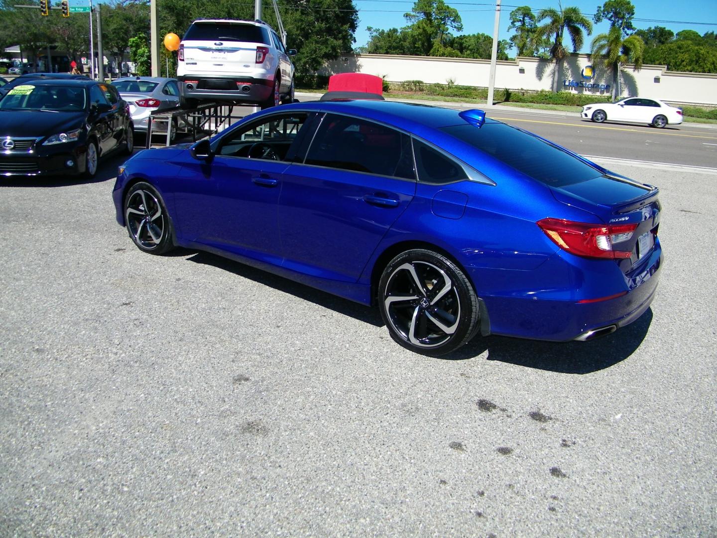 2020 Blue /Black Honda Accord Sport CVT (1HGCV1F39LA) with an 1.5L L4 DOHC 16V TURBO engine, CVT transmission, located at 4000 Bee Ridge Road, Sarasota, FL, 34233, (941) 926-0300, 27.298664, -82.489151 - Photo#3