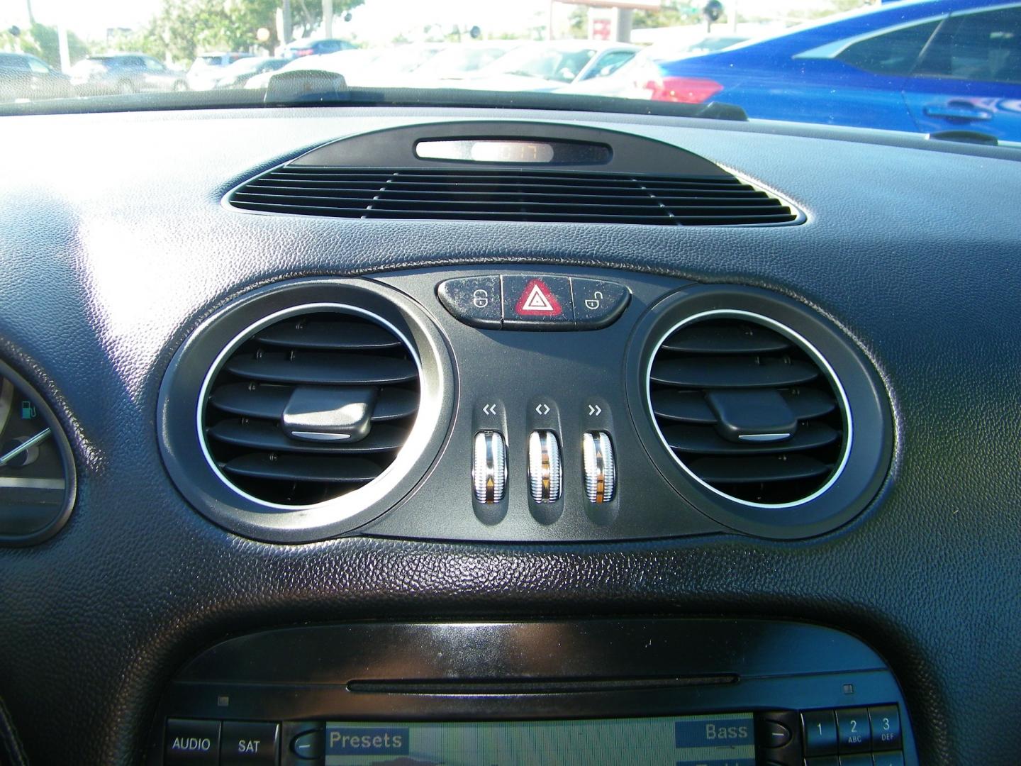 2005 Silver /Black Mercedes-Benz SL-Class SL500 (WDBSK75F05F) with an 5.0L V8 DOHC 32V engine, 7-Speed Automatic Overdrive transmission, located at 4000 Bee Ridge Road, Sarasota, FL, 34233, (941) 926-0300, 27.298664, -82.489151 - Photo#22