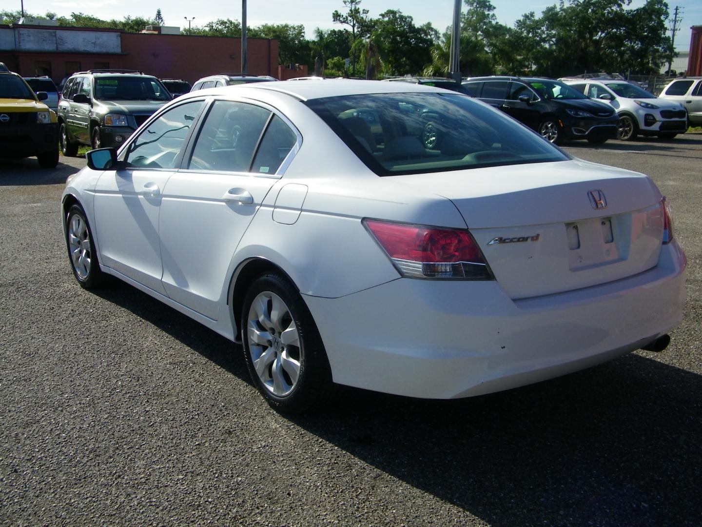 2009 White /Tan Honda Accord EX Sedan AT (1HGCP26769A) with an 2.4L L4 DOHC 16V engine, 5-Speed Automatic transmission, located at 4000 Bee Ridge Road, Sarasota, FL, 34233, (941) 926-0300, 27.298664, -82.489151 - Photo#2