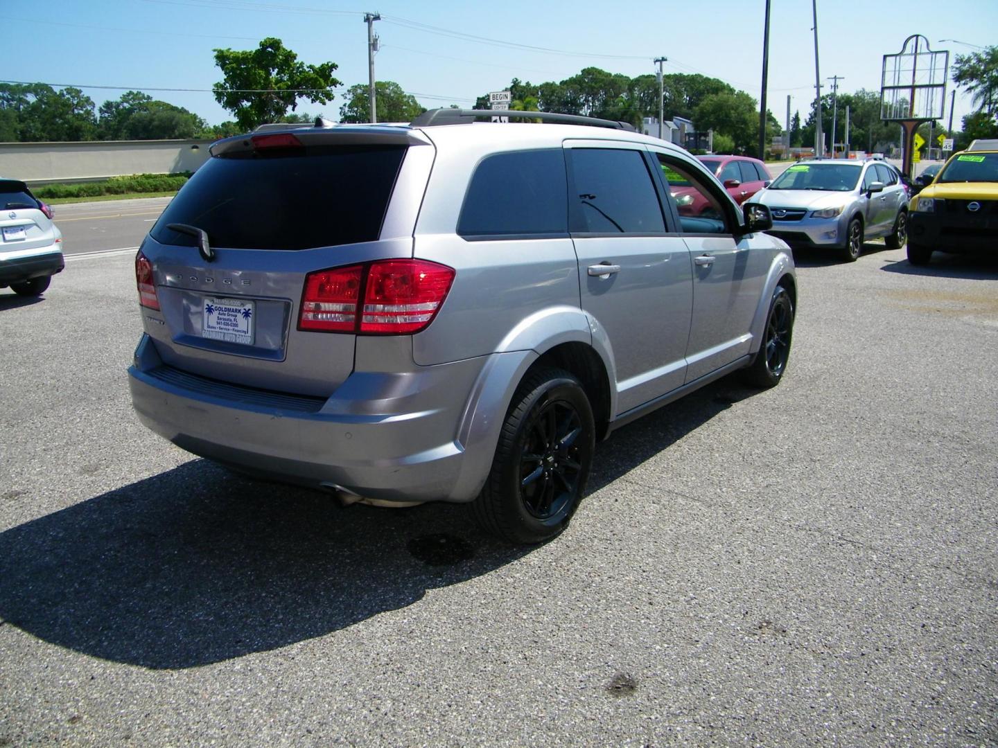 2020 /Black Dodge Journey SE Value (3C4PDCAB1LT) with an 2.4L L4 DOHC 16V engine, 6A transmission, located at 4000 Bee Ridge Road, Sarasota, FL, 34233, (941) 926-0300, 27.298664, -82.489151 - Photo#1