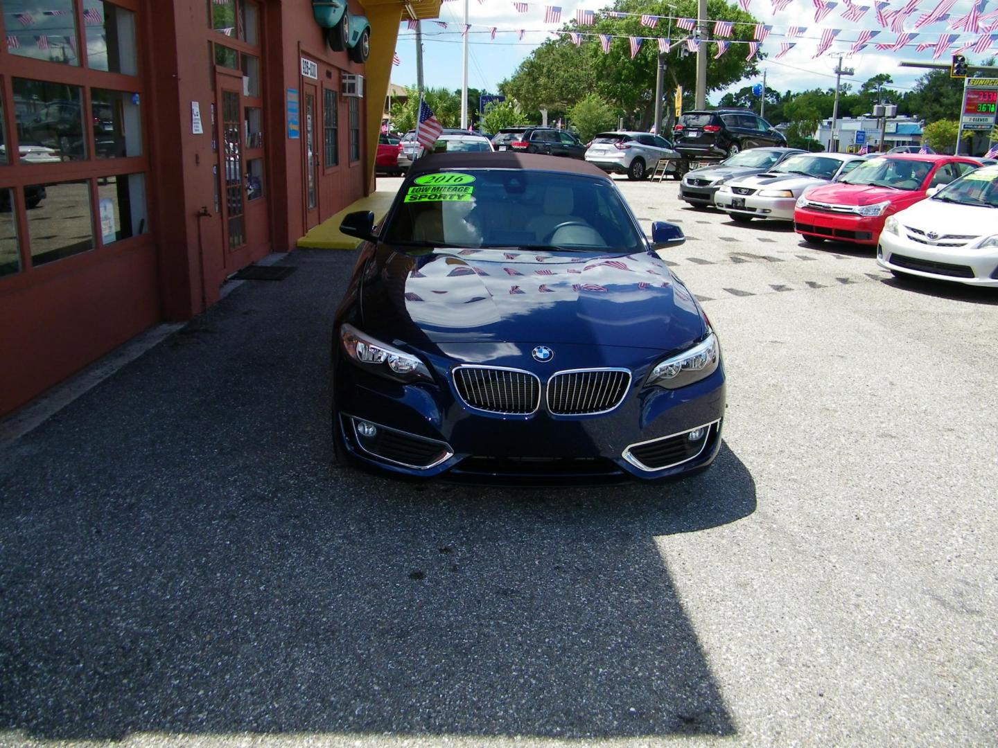 2016 /Beige BMW 2-Series 228i Convertible (WBA1K9C52GV) with an 2.0L L4 DOHC 16V engine, 8A transmission, located at 4000 Bee Ridge Road, Sarasota, FL, 34233, (941) 926-0300, 27.298664, -82.489151 - Photo#1