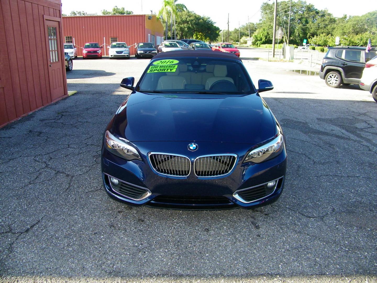 2016 /Beige BMW 2-Series 228i Convertible (WBA1K9C52GV) with an 2.0L L4 DOHC 16V engine, 8A transmission, located at 4000 Bee Ridge Road, Sarasota, FL, 34233, (941) 926-0300, 27.298664, -82.489151 - Photo#37