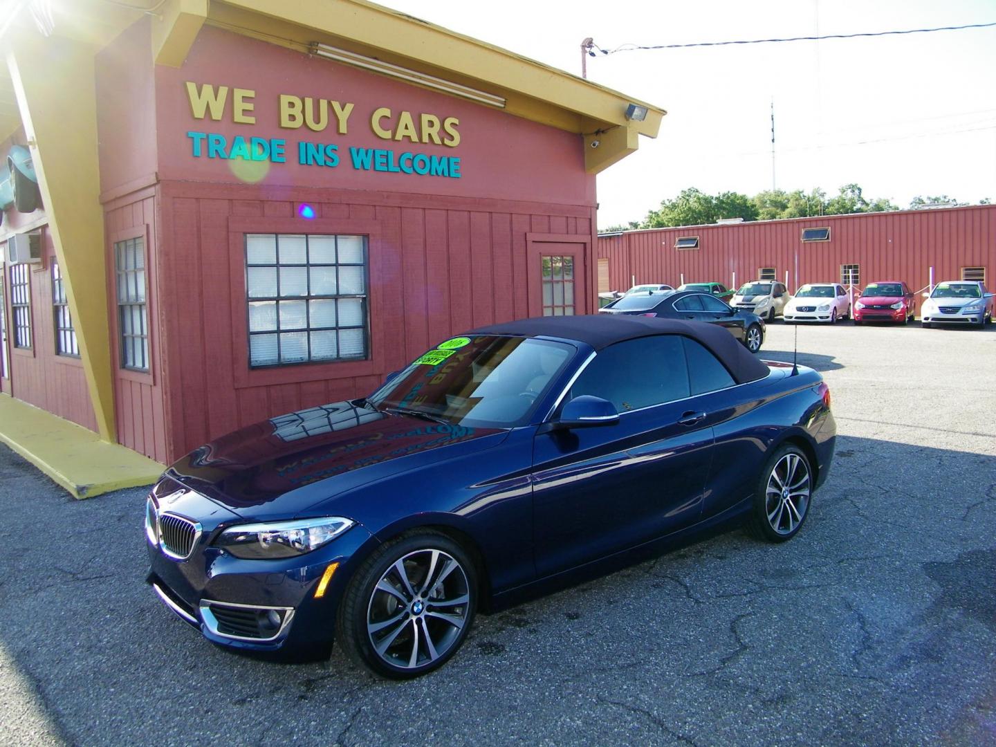 2016 /Beige BMW 2-Series 228i Convertible (WBA1K9C52GV) with an 2.0L L4 DOHC 16V engine, 8A transmission, located at 4000 Bee Ridge Road, Sarasota, FL, 34233, (941) 926-0300, 27.298664, -82.489151 - Photo#38