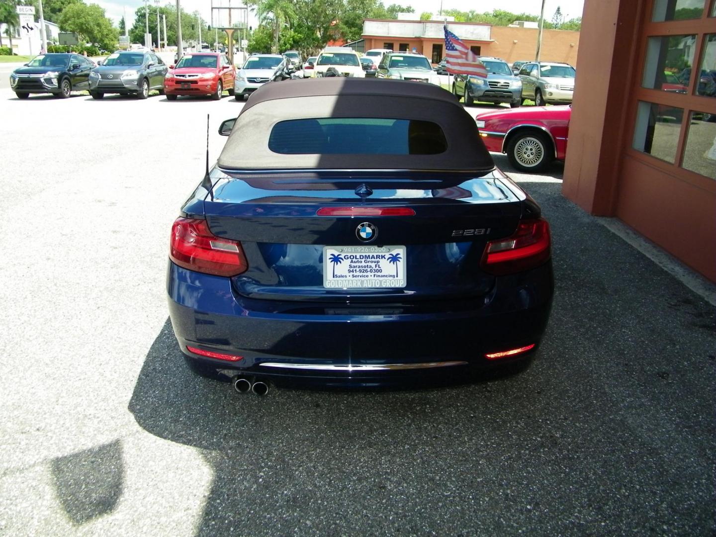 2016 /Beige BMW 2-Series 228i Convertible (WBA1K9C52GV) with an 2.0L L4 DOHC 16V engine, 8A transmission, located at 4000 Bee Ridge Road, Sarasota, FL, 34233, (941) 926-0300, 27.298664, -82.489151 - Photo#4