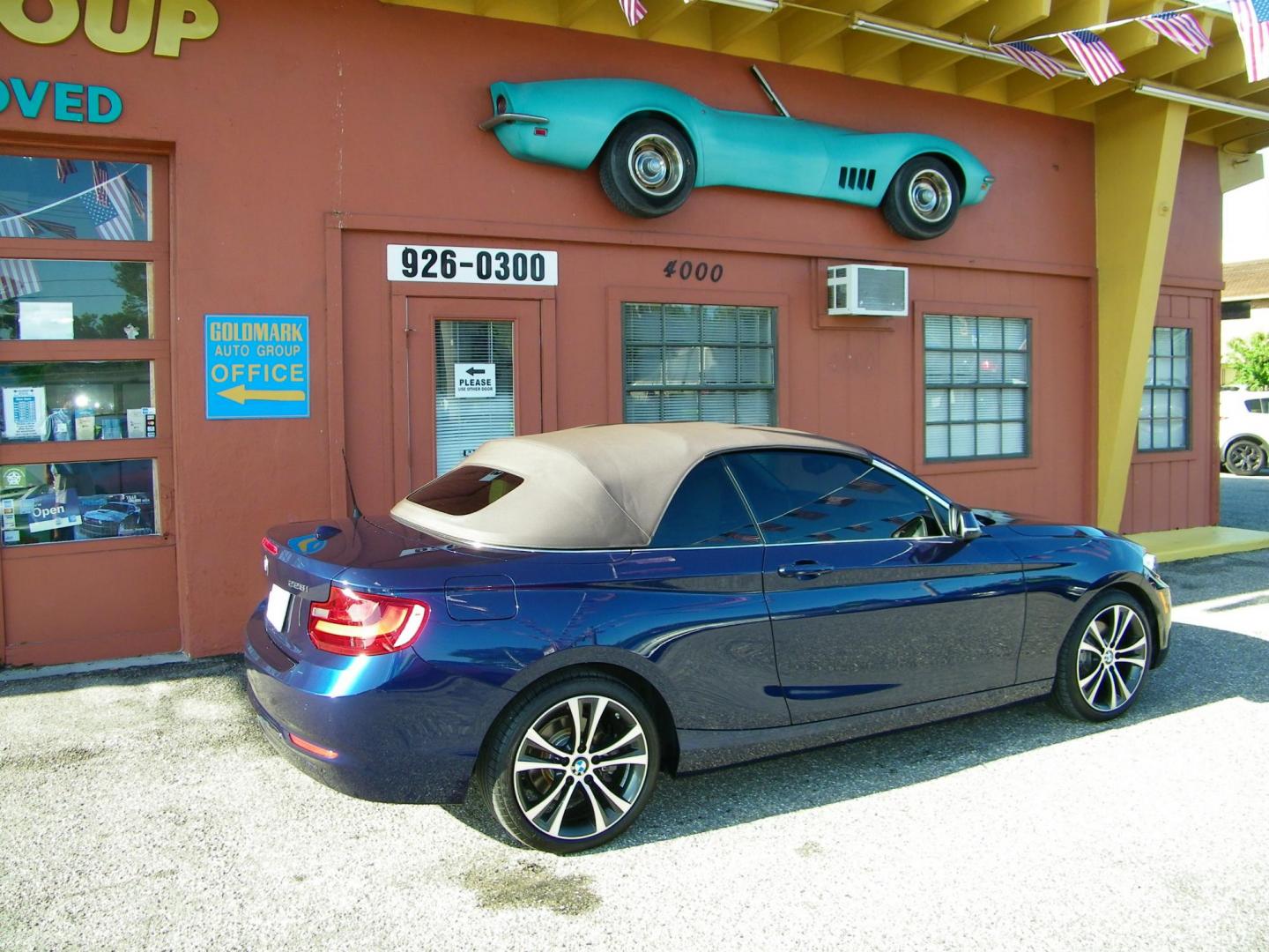 2016 /Beige BMW 2-Series 228i Convertible (WBA1K9C52GV) with an 2.0L L4 DOHC 16V engine, 8A transmission, located at 4000 Bee Ridge Road, Sarasota, FL, 34233, (941) 926-0300, 27.298664, -82.489151 - Photo#59