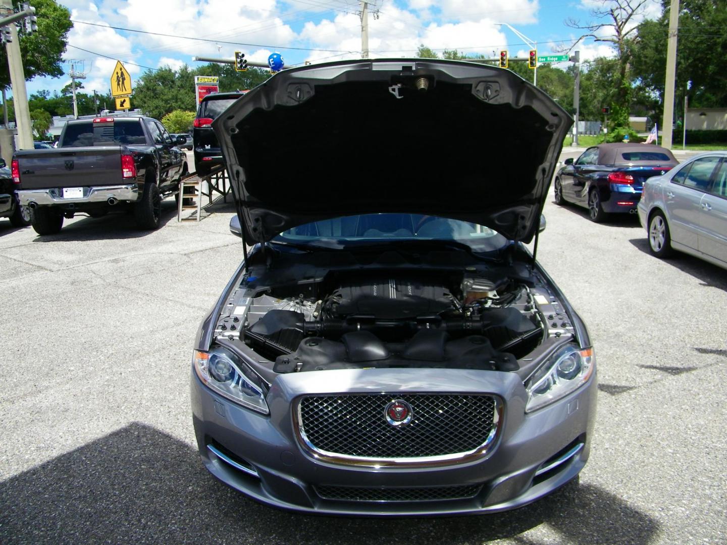 2014 /Black Jaguar XJ-Series XJL Portfolio (SAJWA2GZXE8) with an 3.0L V6 DOHC 24V FFV engine, 8-Speed Automatic transmission, located at 4000 Bee Ridge Road, Sarasota, FL, 34233, (941) 926-0300, 27.298664, -82.489151 - Photo#9