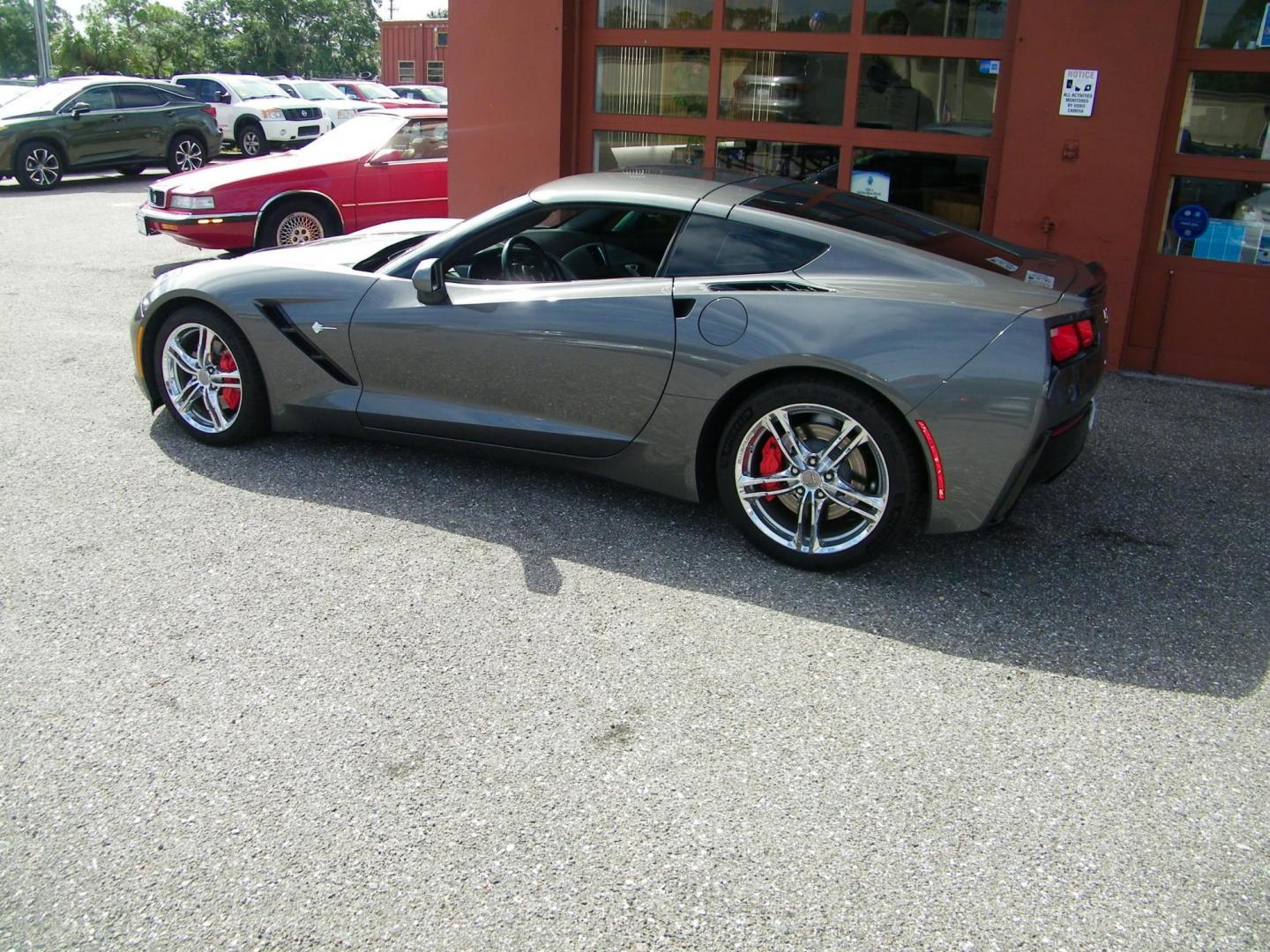 2016 Gray /Black Chevrolet Corvette 3LT Coupe Automatic (1G1YF2D71G5) with an 6.2L V8 engine, 8A transmission, located at 4000 Bee Ridge Road, Sarasota, FL, 34233, (941) 926-0300, 27.298664, -82.489151 - Photo#4