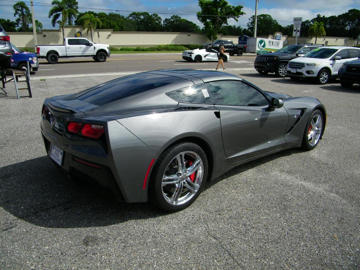 2016 Gray /Black Chevrolet Corvette 3LT Coupe Automatic (1G1YF2D71G5) with an 6.2L V8 engine, 8A transmission, located at 4000 Bee Ridge Road, Sarasota, FL, 34233, (941) 926-0300, 27.298664, -82.489151 - Photo#6