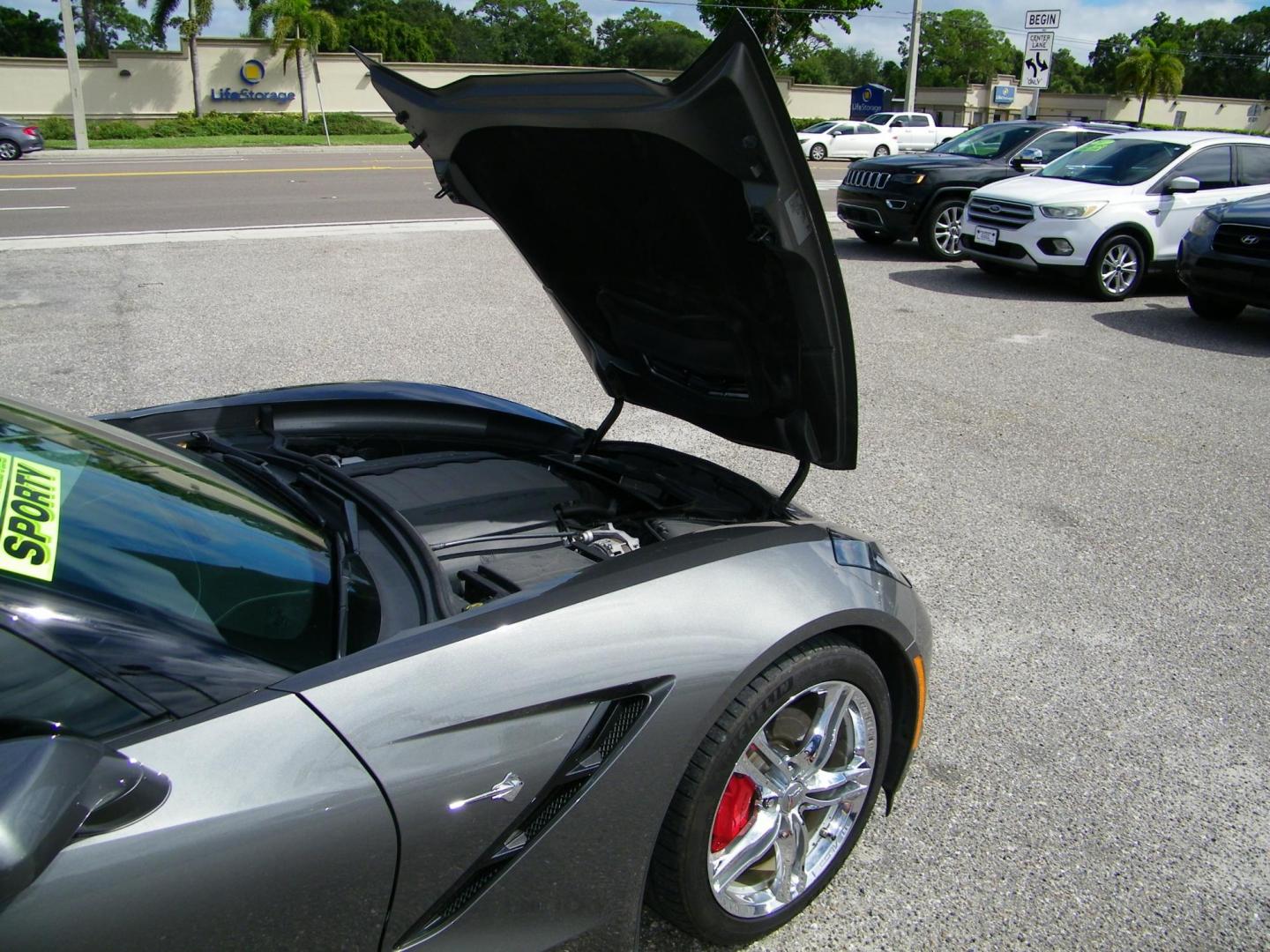 2016 Gray /Black Chevrolet Corvette 3LT Coupe Automatic (1G1YF2D71G5) with an 6.2L V8 engine, 8A transmission, located at 4000 Bee Ridge Road, Sarasota, FL, 34233, (941) 926-0300, 27.298664, -82.489151 - Photo#9