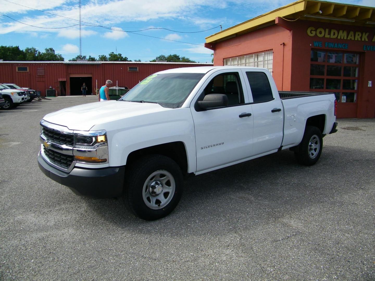 2017 White /Grey Chevrolet Silverado 1500 Work Truck Double Cab 2WD (1GCRCNEH3HZ) with an 4.3L V6 OHV 12V engine, 6A transmission, located at 4000 Bee Ridge Road, Sarasota, FL, 34233, (941) 926-0300, 27.298664, -82.489151 - Photo#9