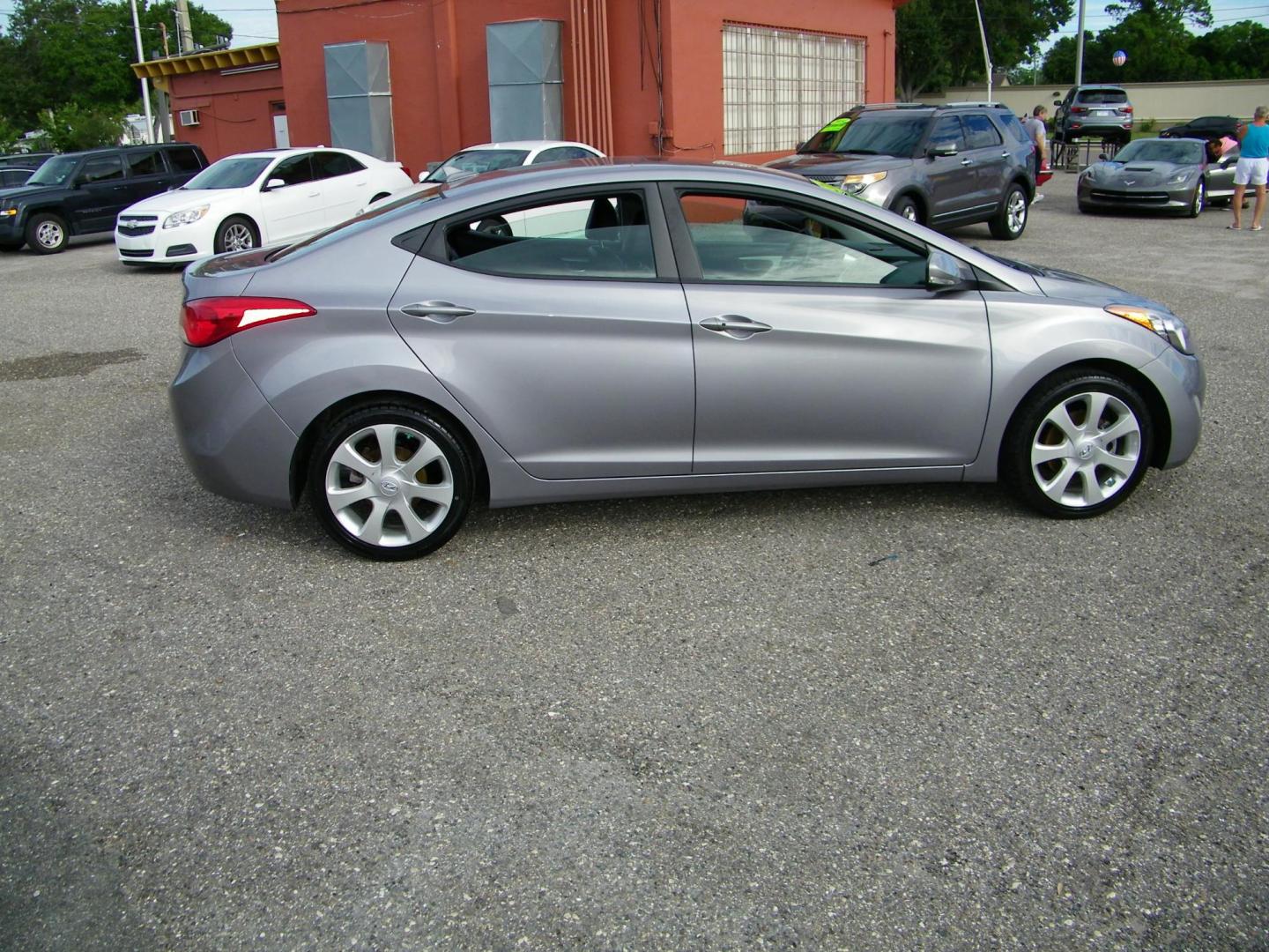 2013 Gray /Gray Hyundai Elantra GLS A/T (KMHDH4AE7DU) with an 1.8L L4 DOHC 16V engine, 6-Speed Automatic transmission, located at 4000 Bee Ridge Road, Sarasota, FL, 34233, (941) 926-0300, 27.298664, -82.489151 - Photo#6