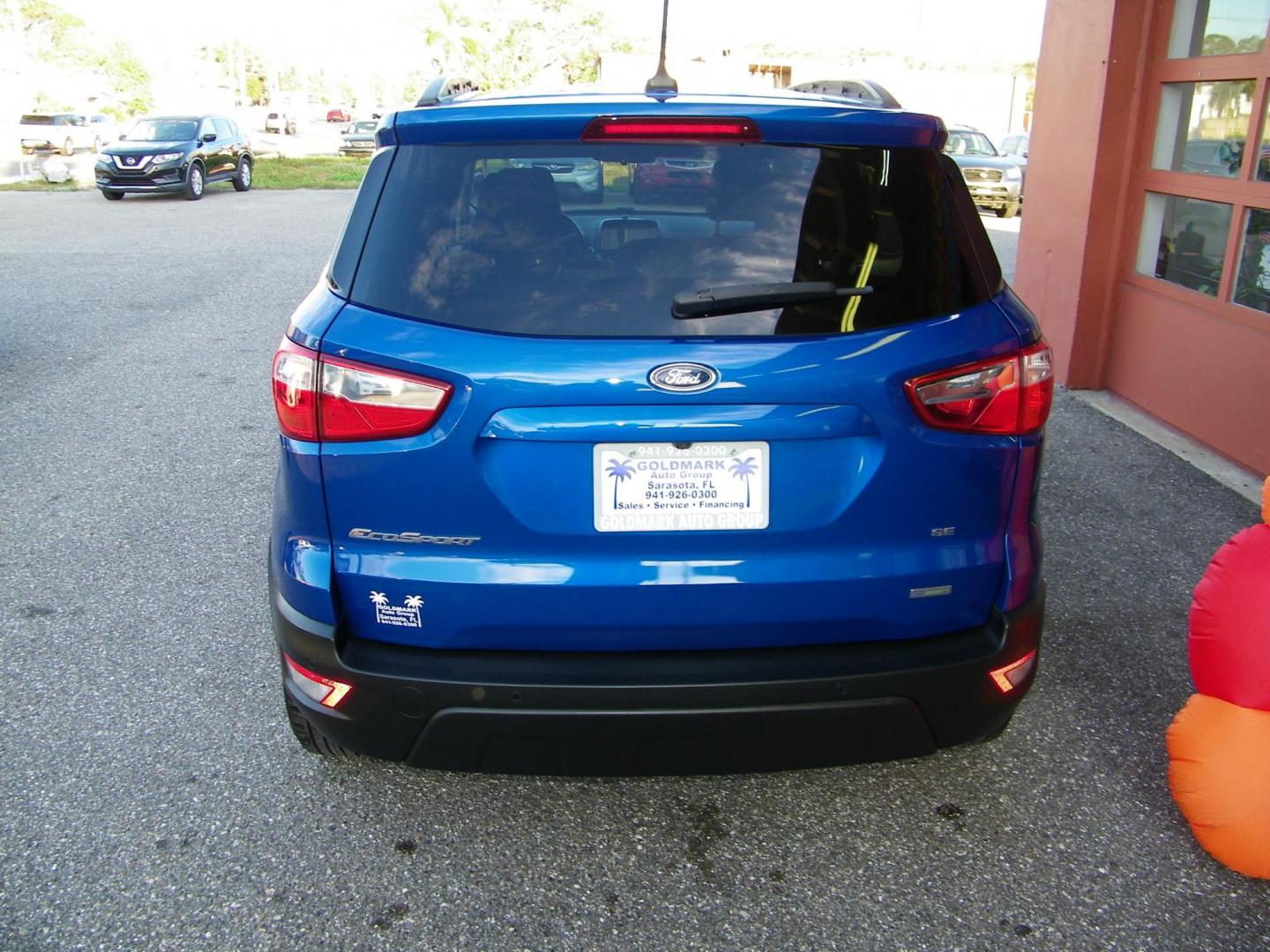 2018 Blue /Black Ford EcoSport SE (MAJ3P1TE5JC) with an 1.0L L3 engine, 6A transmission, located at 4000 Bee Ridge Road, Sarasota, FL, 34233, (941) 926-0300, 27.298664, -82.489151 - Photo#5