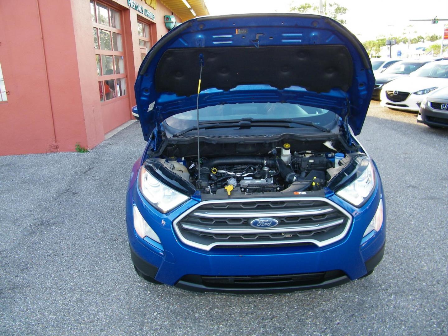 2018 Blue /Black Ford EcoSport SE (MAJ3P1TE5JC) with an 1.0L L3 engine, 6A transmission, located at 4000 Bee Ridge Road, Sarasota, FL, 34233, (941) 926-0300, 27.298664, -82.489151 - Photo#9