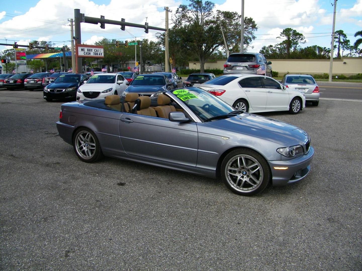 2006 Blue /Beige BMW 3-Series 330Ci convertible (WBABW534X6P) with an 3.0L L6 DOHC 24V engine, Automatic transmission, located at 4000 Bee Ridge Road, Sarasota, FL, 34233, (941) 926-0300, 27.298664, -82.489151 - Photo#7