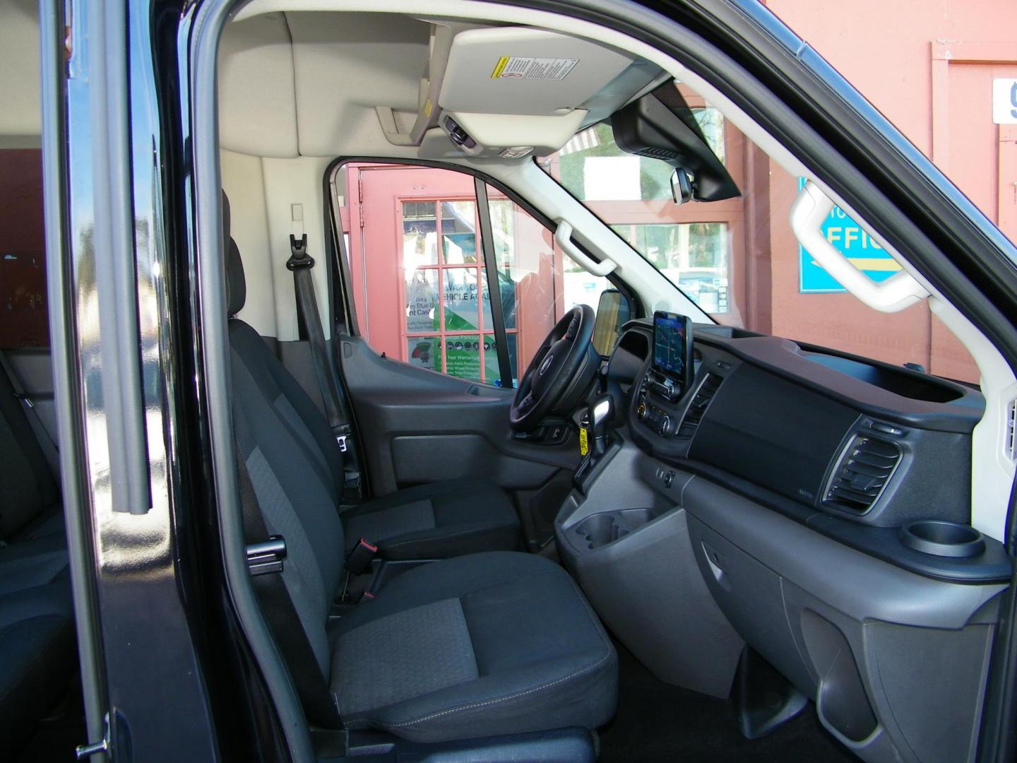 2020 Black /Black Ford Transit 350 Wagon Med. Roof XL w/Sliding Pass. 148-in. WB (1FBAX2C83LK) with an 3.5L V6 DOHC 24V engine, 6A transmission, located at 4000 Bee Ridge Road, Sarasota, FL, 34233, (941) 926-0300, 27.298664, -82.489151 - Photo#12