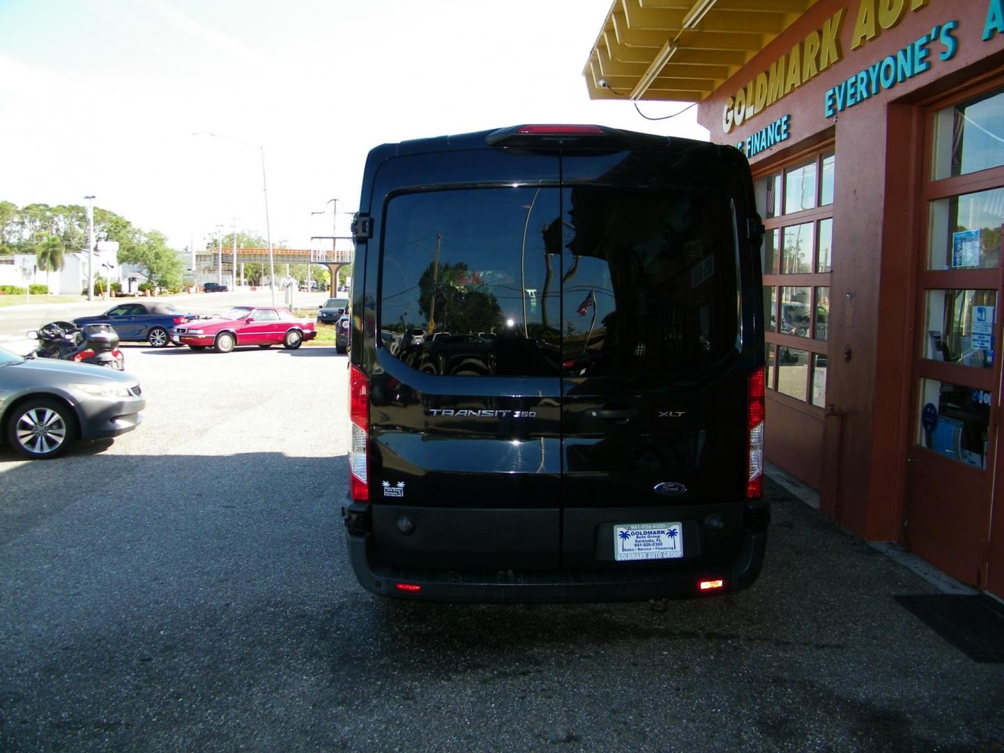 2020 Black /Black Ford Transit 350 Wagon Med. Roof XL w/Sliding Pass. 148-in. WB (1FBAX2C83LK) with an 3.5L V6 DOHC 24V engine, 6A transmission, located at 4000 Bee Ridge Road, Sarasota, FL, 34233, (941) 926-0300, 27.298664, -82.489151 - Photo#4