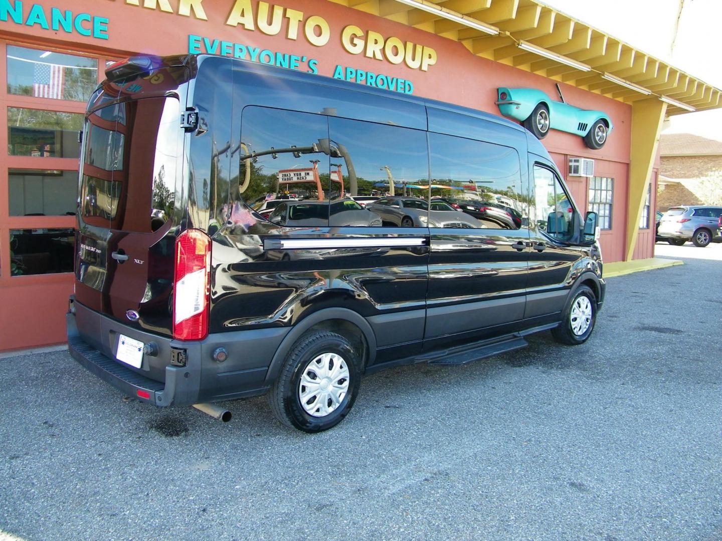 2020 Black /Black Ford Transit 350 Wagon Med. Roof XL w/Sliding Pass. 148-in. WB (1FBAX2C83LK) with an 3.5L V6 DOHC 24V engine, 6A transmission, located at 4000 Bee Ridge Road, Sarasota, FL, 34233, (941) 926-0300, 27.298664, -82.489151 - Photo#8