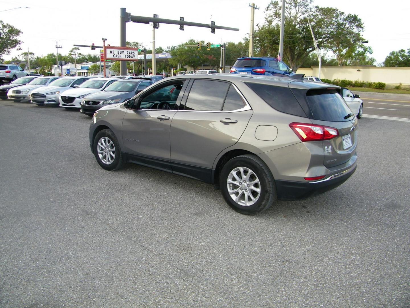 2019 Brown /Beige Chevrolet Equinox LT 2WD (3GNAXKEV2KS) with an 1.5L L4 DIR DOHC 16V TURBO engine, 6A transmission, located at 4000 Bee Ridge Road, Sarasota, FL, 34233, (941) 926-0300, 27.298664, -82.489151 - Photo#3