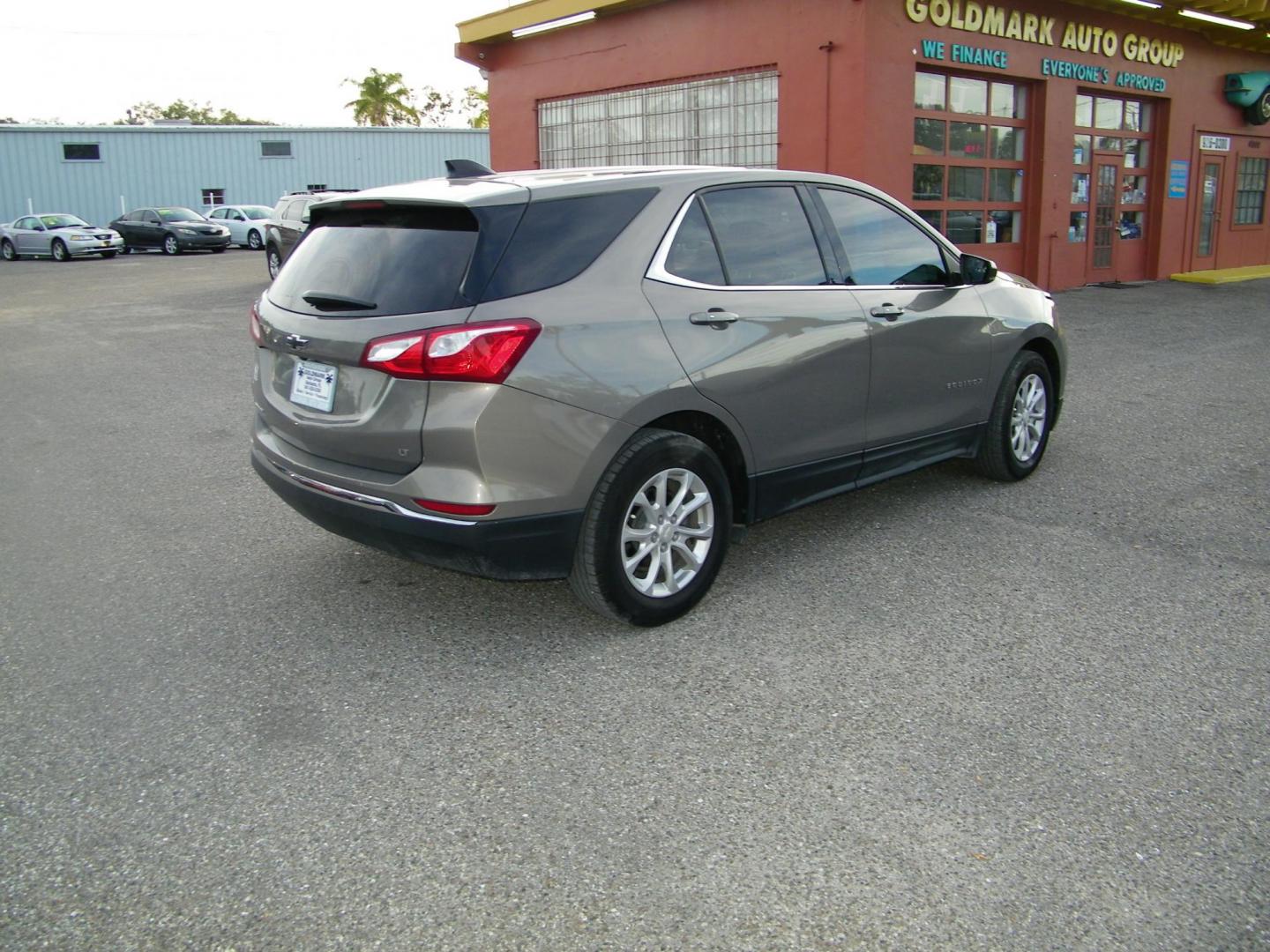 2019 Brown /Beige Chevrolet Equinox LT 2WD (3GNAXKEV2KS) with an 1.5L L4 DIR DOHC 16V TURBO engine, 6A transmission, located at 4000 Bee Ridge Road, Sarasota, FL, 34233, (941) 926-0300, 27.298664, -82.489151 - Photo#6