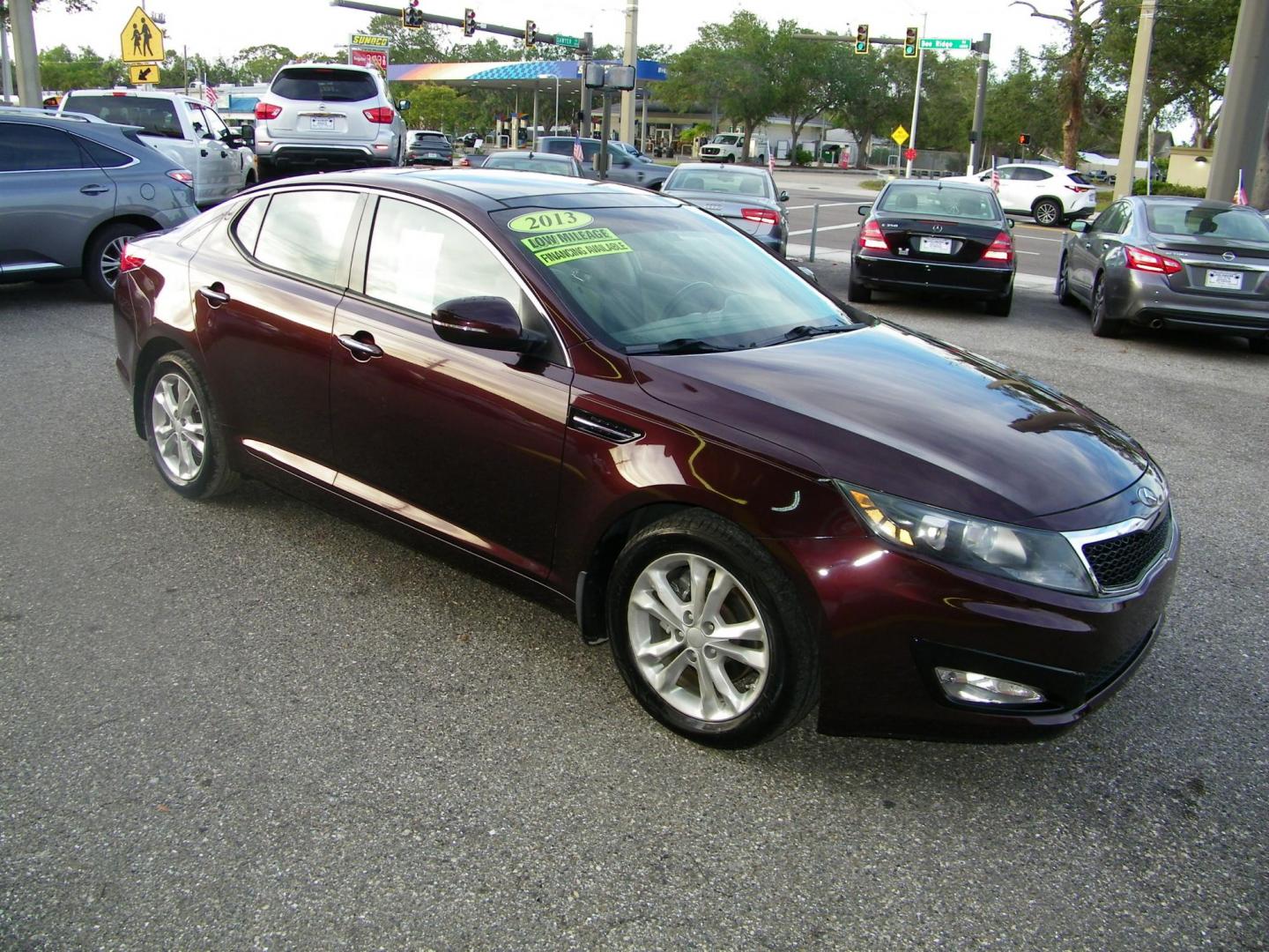 2013 Maroon /Beige Kia Optima EX (5XXGN4A77DG) with an 2.4L L4 DOHC 16V engine, 6-Speed Automatic transmission, located at 4000 Bee Ridge Road, Sarasota, FL, 34233, (941) 926-0300, 27.298664, -82.489151 - Photo#9