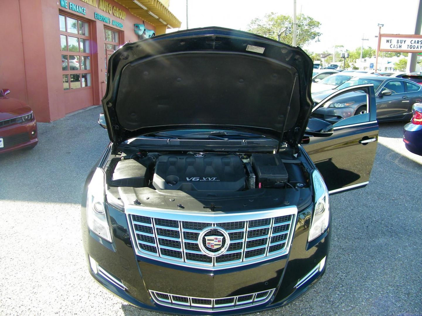 2013 Black /Black Cadillac XTS Luxury (2G61P5S33D9) with an 3.6L V6 DOHC 24V engine, 6-Speed Automatic transmission, located at 4000 Bee Ridge Road, Sarasota, FL, 34233, (941) 926-0300, 27.298664, -82.489151 - Photo#8