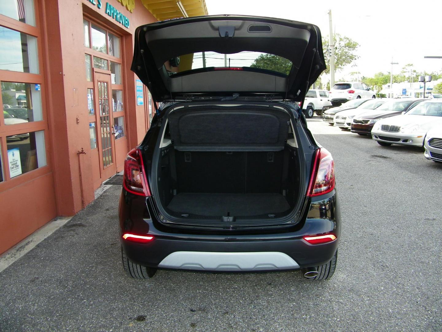 2017 Black /Beige Buick Encore Preferred FWD (KL4CJASB5HB) with an 1.4L L4 DOHC 16V TURBO engine, 6A transmission, located at 4000 Bee Ridge Road, Sarasota, FL, 34233, (941) 926-0300, 27.298664, -82.489151 - Photo#6