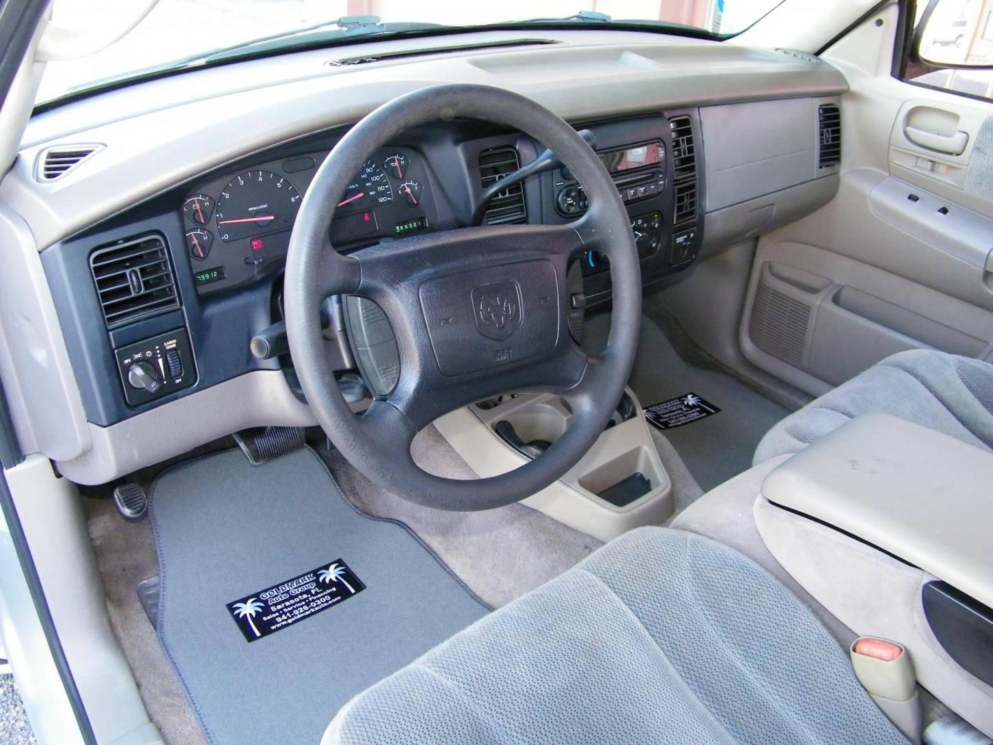 2004 Silver /Gray Dodge Dakota SLT Club Cab 2WD (1D7GL42K84S) with an 3.7L V6 SOHC 12V engine, Automatic transmission, located at 4000 Bee Ridge Road, Sarasota, FL, 34233, (941) 926-0300, 27.298664, -82.489151 - Photo#11
