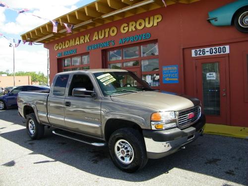 2002 GMC Sierra 2500HD SL Ext. Cab Long Bed 2WD